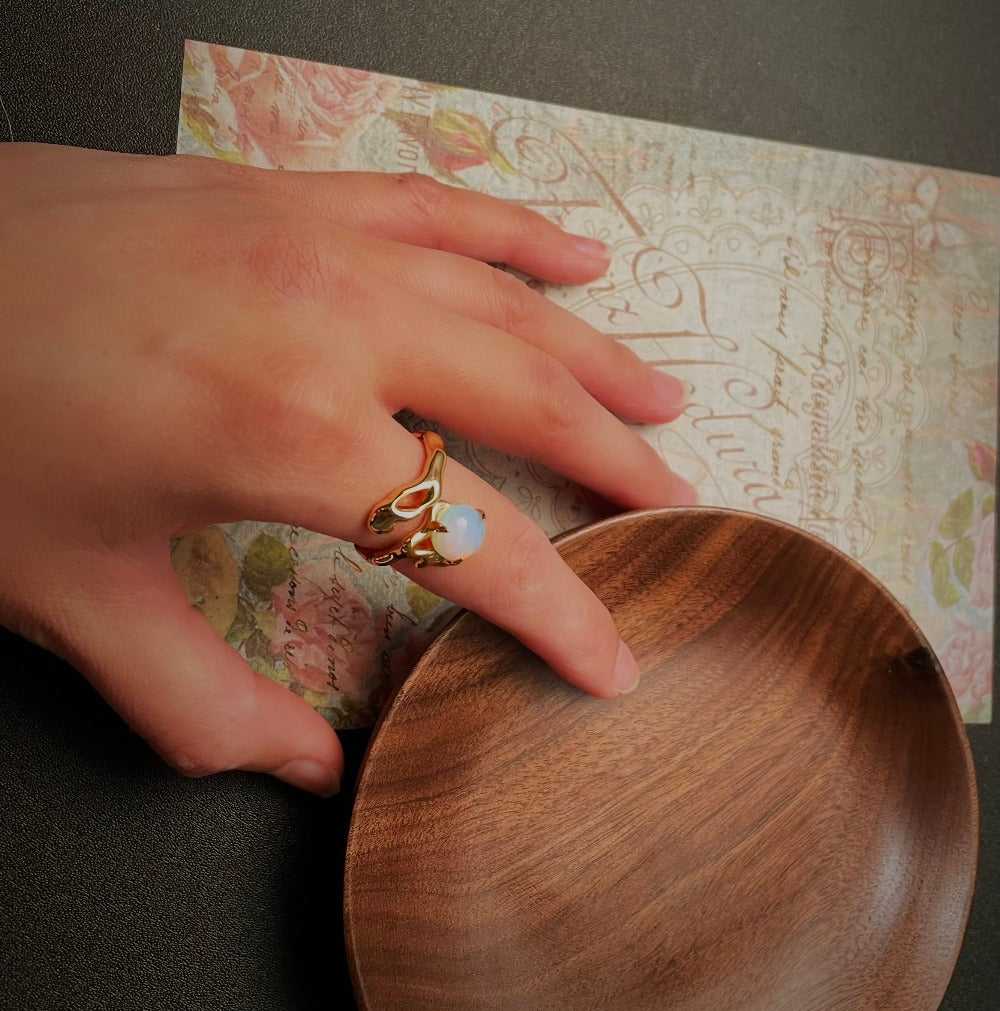 Gemstone ring
