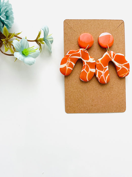 Giraffe Pattern Arch Design