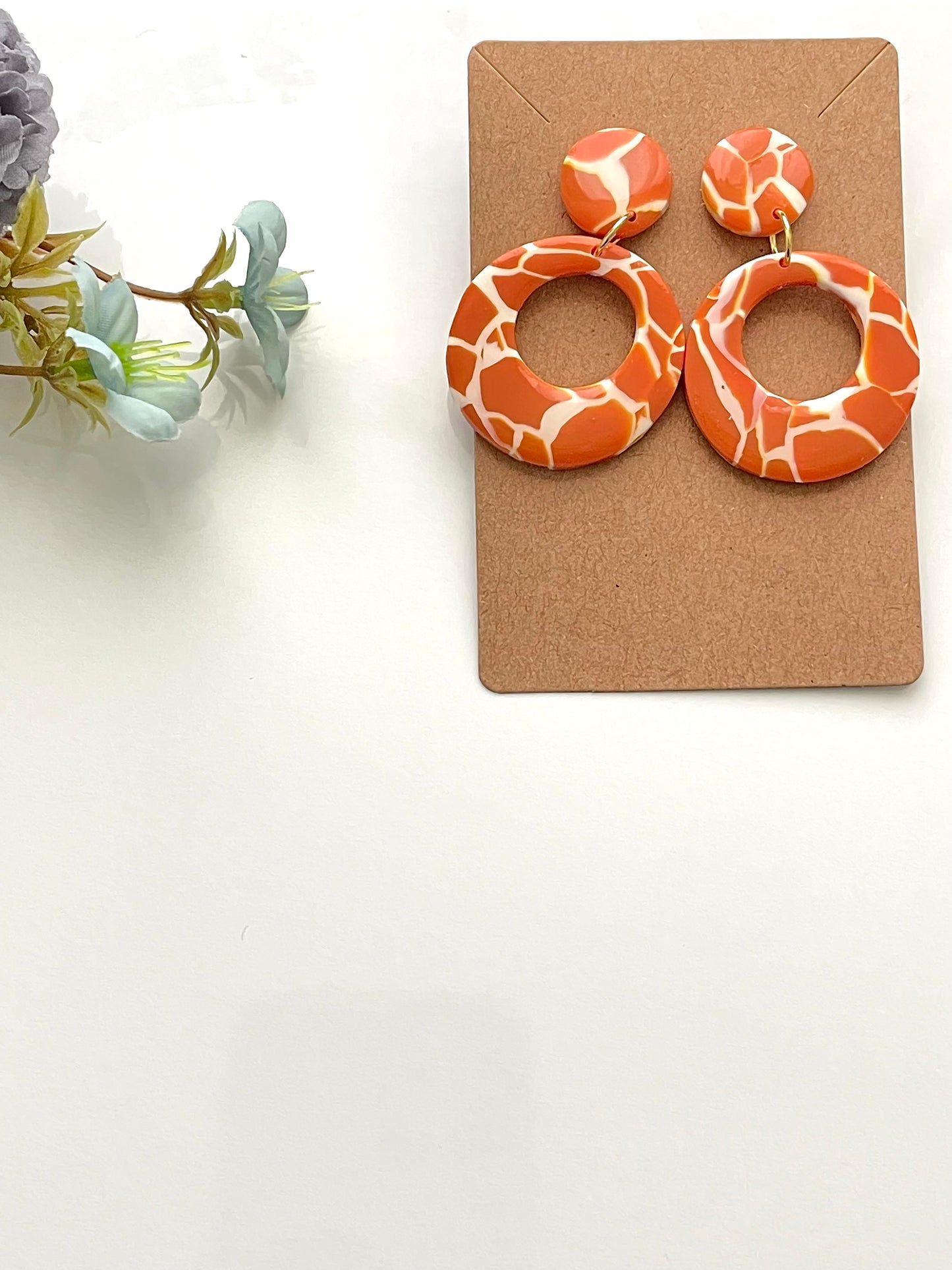 Giraffe Pattern Circle Design