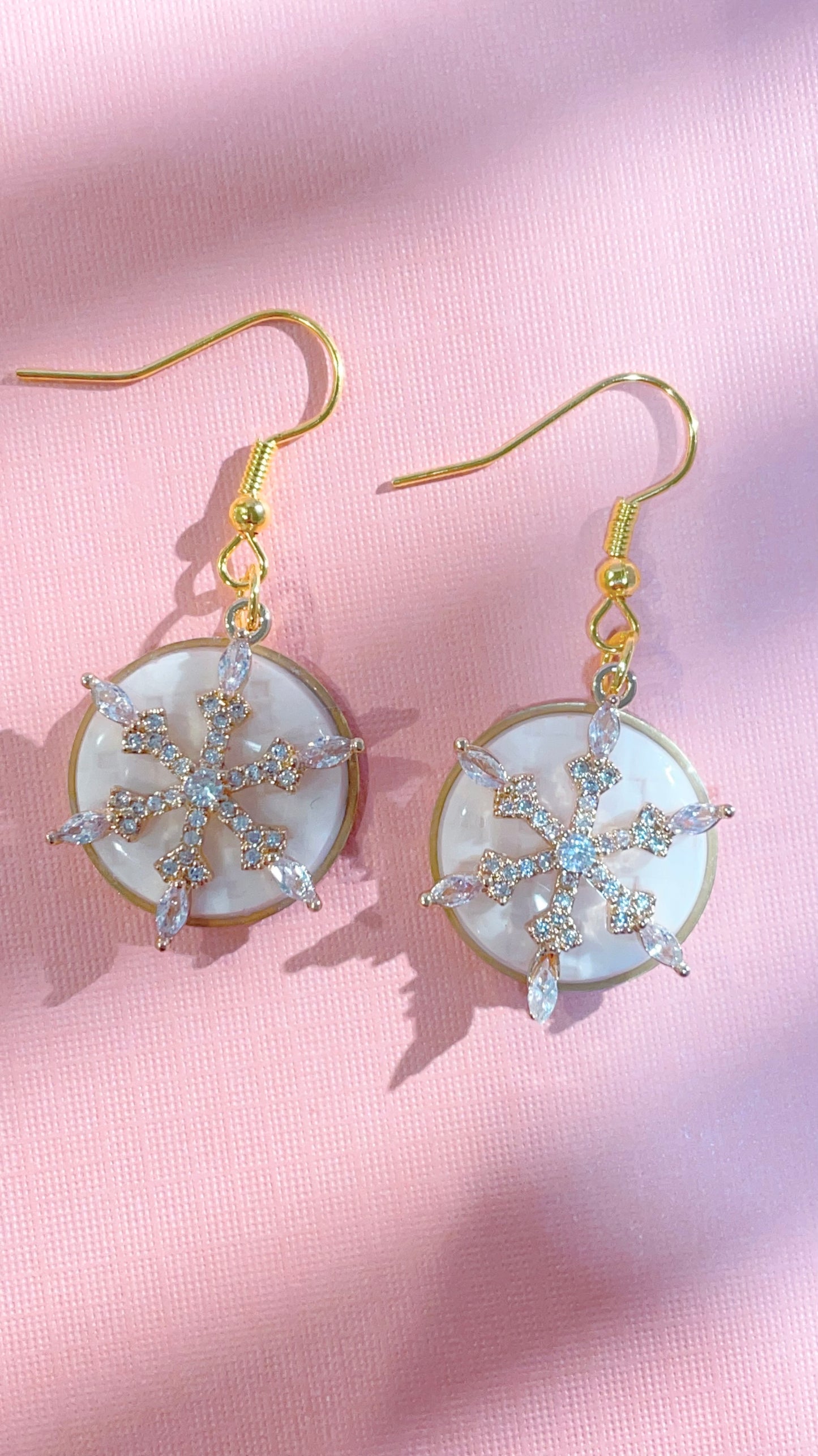 The AUDREY- Snowflake hook earrings