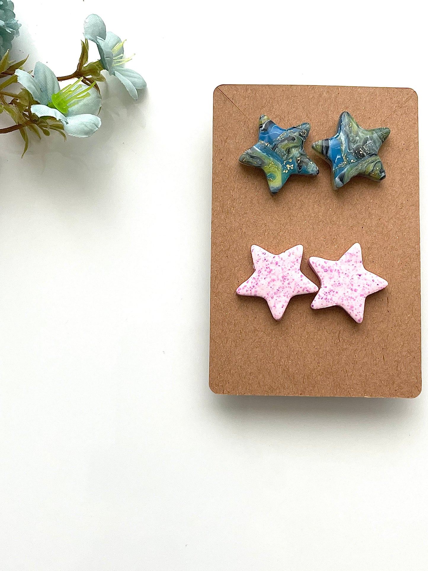 Star studs(2 pairs)